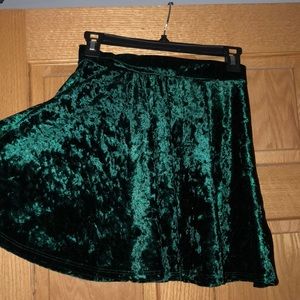 Green velvet skater skirt. Medium